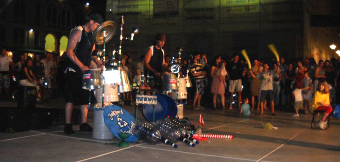 Junkyard Jonny and Trashcan Tony in Macedonia